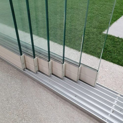 Glazenschuifwanden - Helder glas